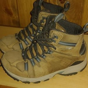 Columbia leather hiking boots